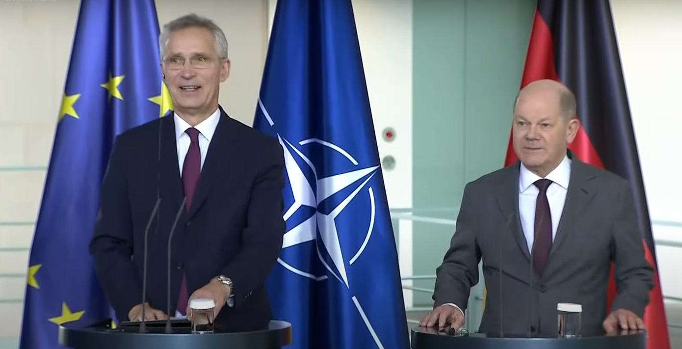 Σολτς για επικείμενη σύνοδο κορυφής του ΝΑΤΟ: «Να στείλουμε ένα ισχυρό μήνυμα ενότητας»