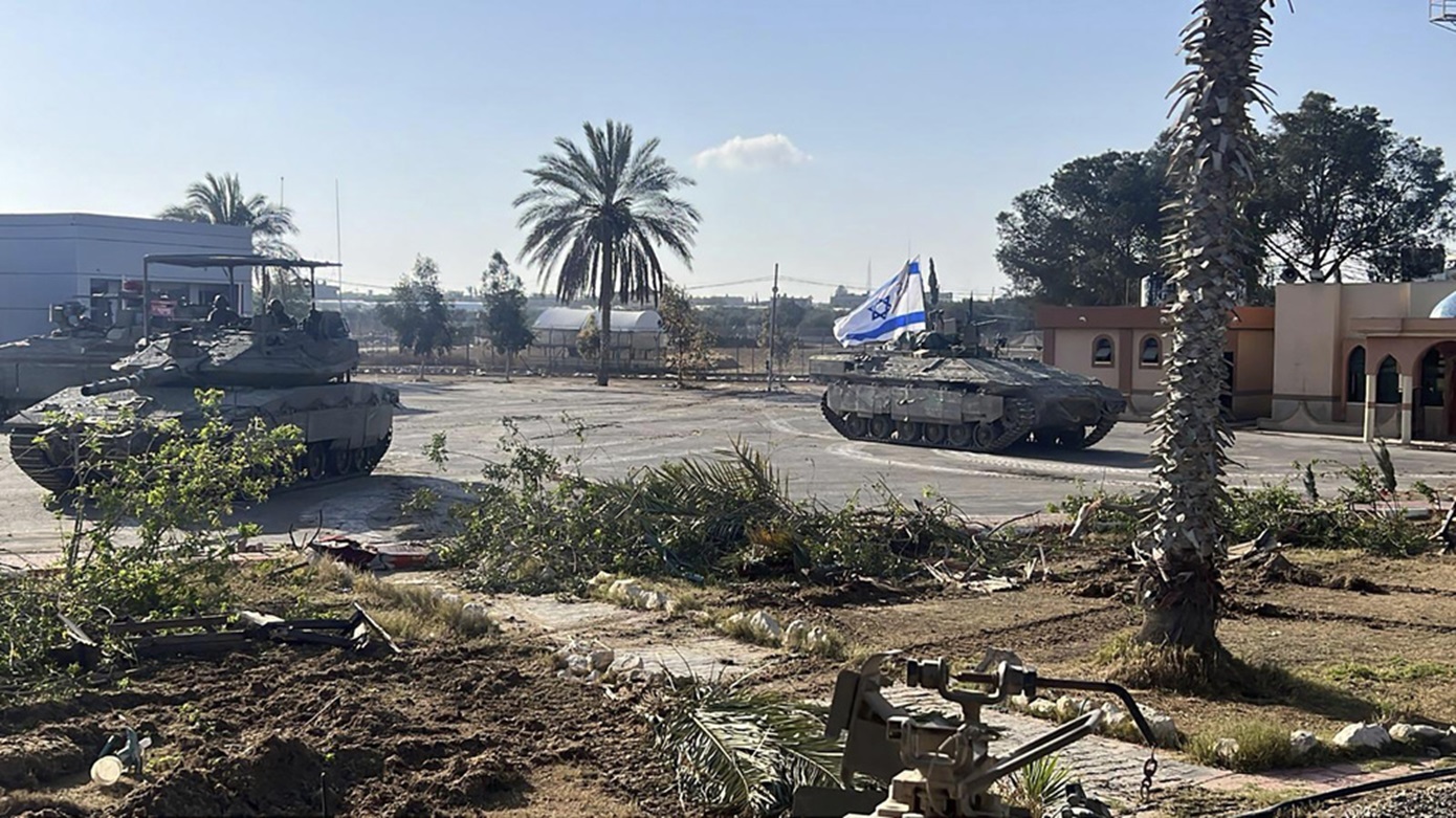 Τουλάχιστον 50 Παλαιστίνιους μαχητές σκότωσε το Ισραήλ στην Ράφα